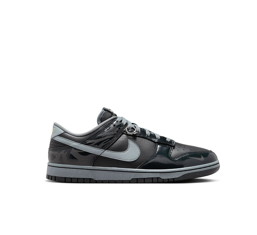 Nike Dunk Low Retro QS