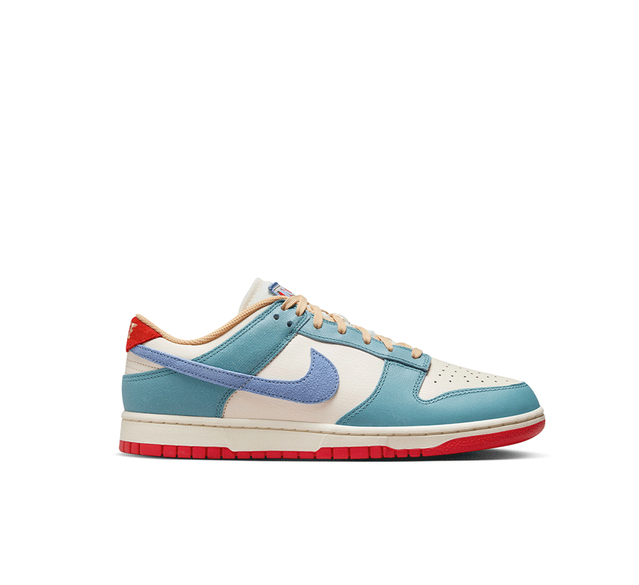 Nike Dunk Low Premium