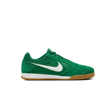 Nike Gato