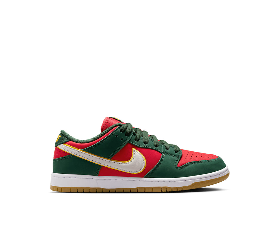 Nike SB Dunk Low Pro