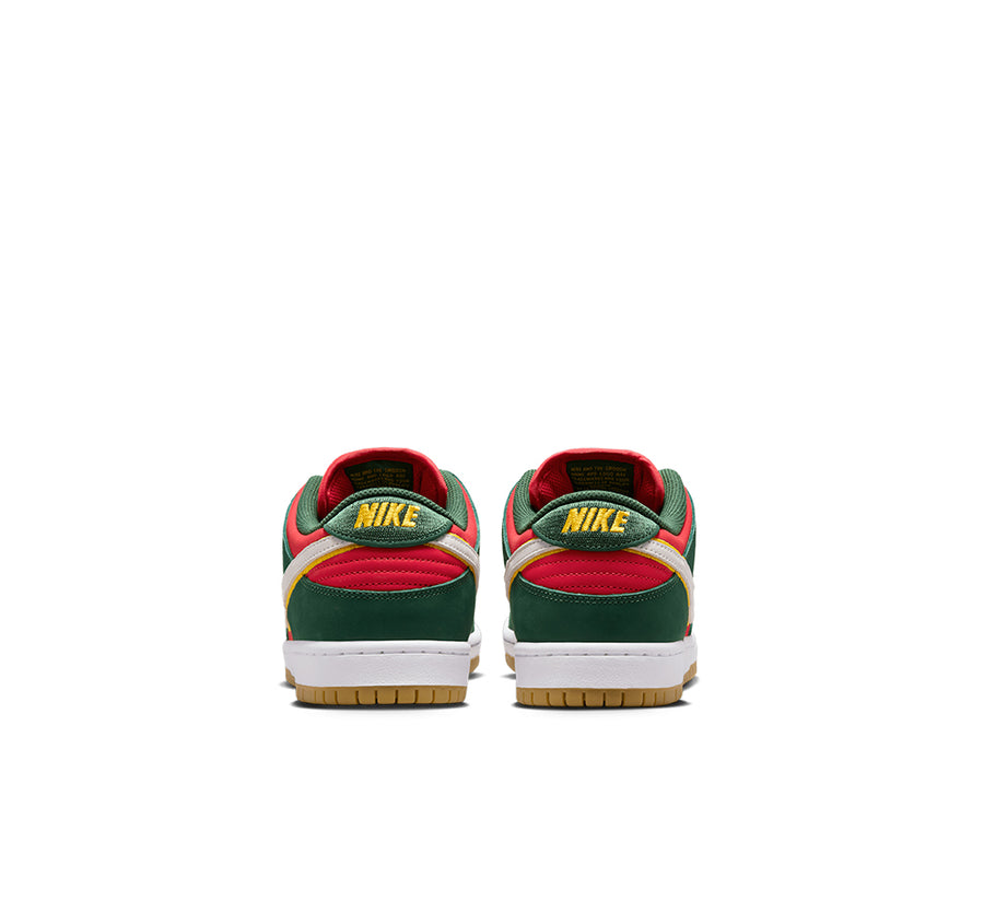 Nike SB Dunk Low Pro