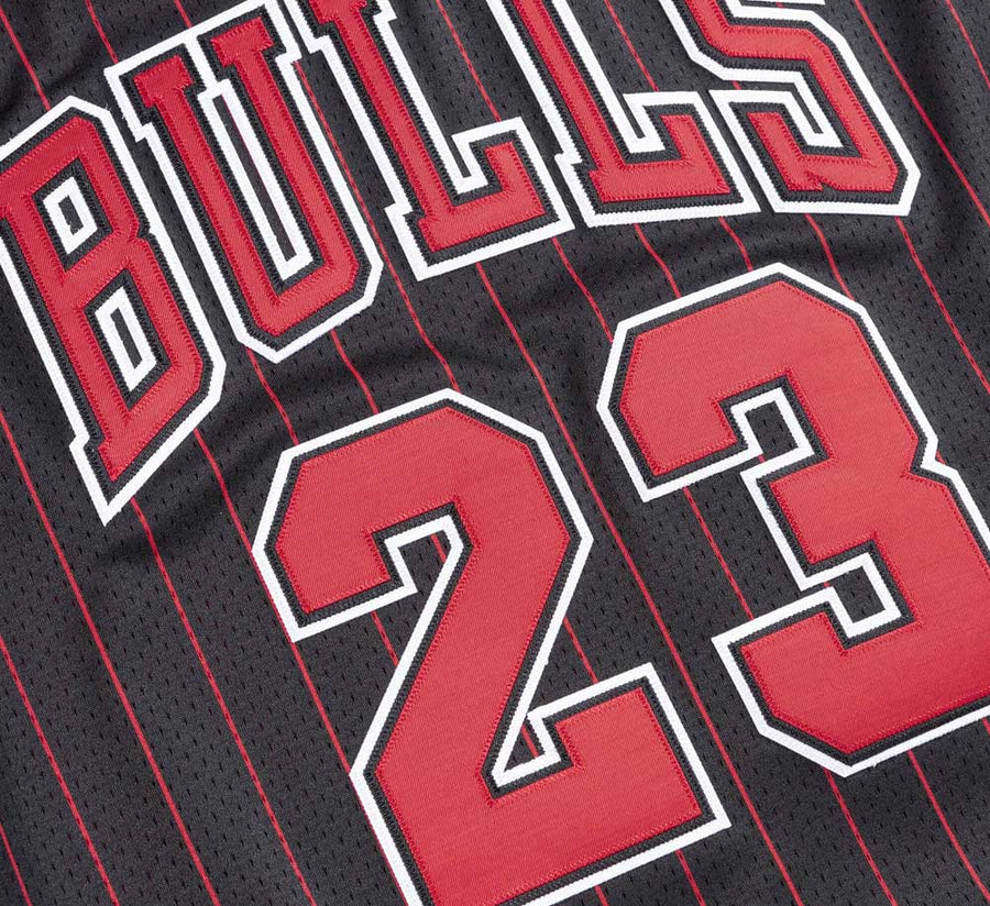 Michael Jordan YOUTH Chicago Bulls Jersey Black – Classic Authentics